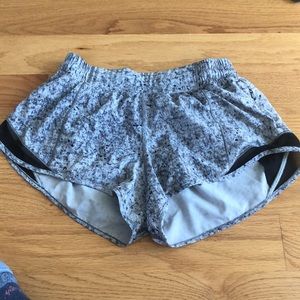 Lululemon Hotty Hot Short